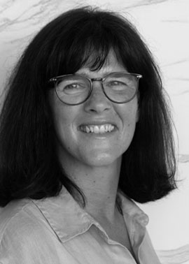 Portraitfoto von Sandra Stiert, Abteilung Buchhaltung